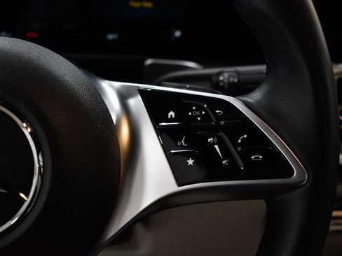 Certified 2024 Mercedes-Benz GLB 250 4MATIC image 30