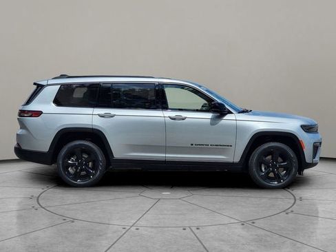 New 2026 Jeep Grand Cherokee L Limited AWD/4WD image 13