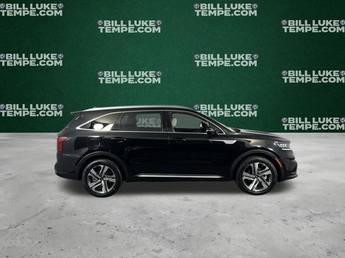 Used 2023 Kia Sorento SX Prestige image 7