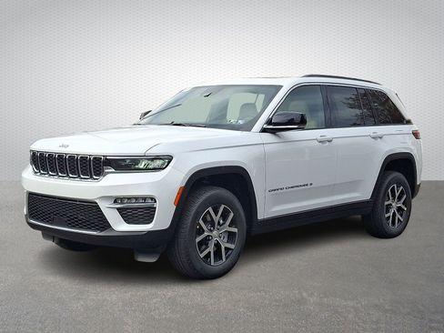 New 2025 Jeep Grand Cherokee Limited image 3