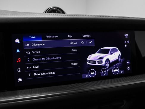 Certified 2025 Porsche Cayenne E-Hybrid image 41