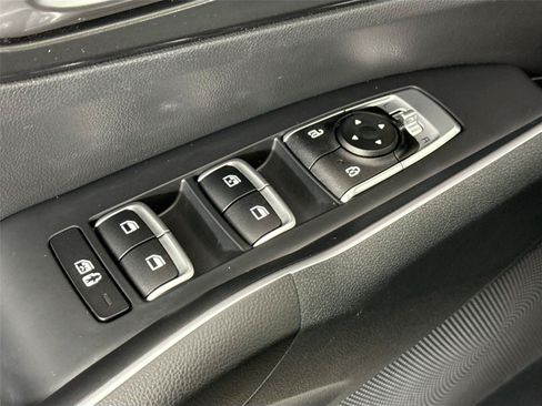 Used 2023 Kia Sorento LX FWD image 24