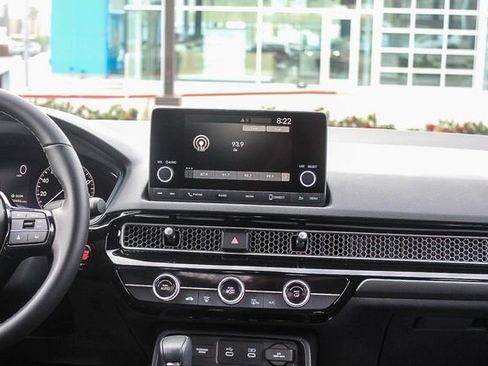 Used 2025 Honda Civic Sport image 18