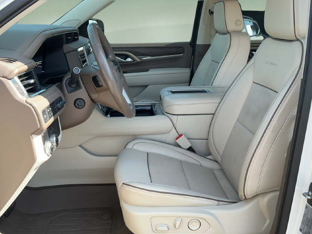 Used 2022 GMC Yukon Denali RWD image 14