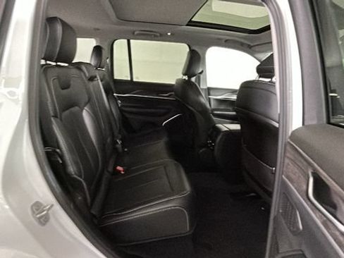 Used 2023 Jeep Grand Cherokee 4WD 4xe image 29