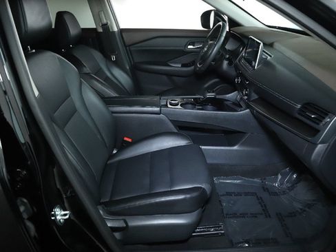 Certified 2023 Nissan Rogue SV w/ SV Premium B Package AWD/4WD image 37