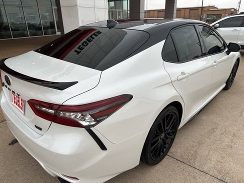 Used 2023 Toyota Camry XSE image 7