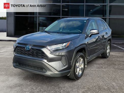 Used 2024 Toyota RAV4 XLE image 7