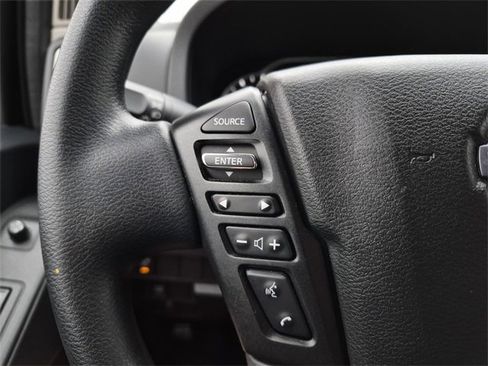 Certified 2025 Nissan Frontier SV image 26