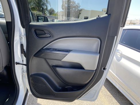 Used 2019 GMC Canyon 2WD Crew Cab w/ Convenience Package image 24