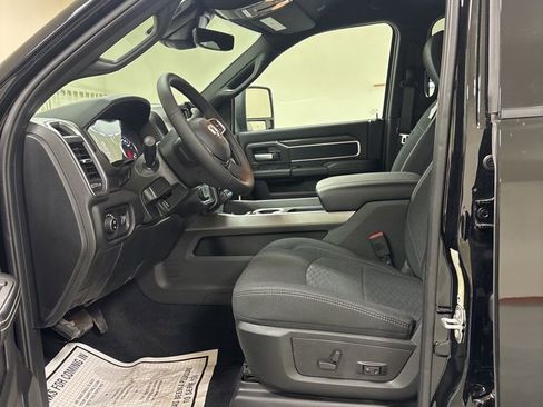 New 2026 RAM 2500 Big Horn AWD/4WD image 10