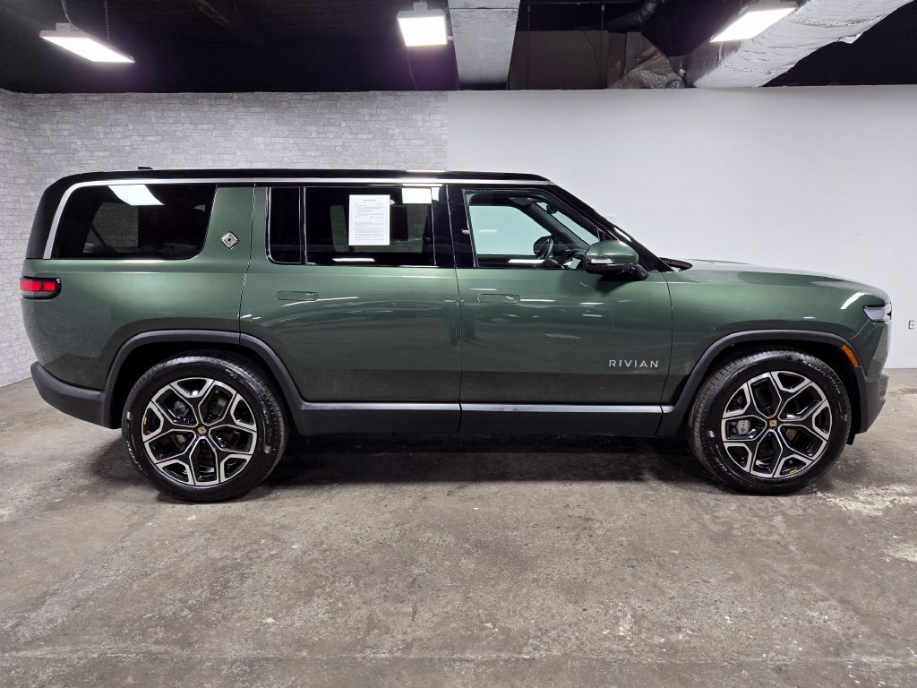 Used 2025 Rivian R1S Adventure Dual AWD/4WD image 3