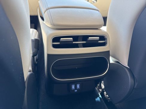 Used 2025 Genesis GV70 2.5T image 17