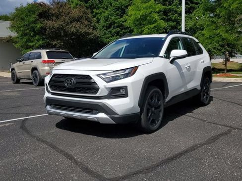 Used 2024 Toyota RAV4 Adventure AWD/4WD image 2