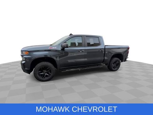 Used 2020 Chevrolet Silverado 1500 Custom Trail Boss w/ Custom Convenience Package AWD/4WD image 4