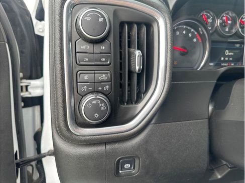 Used 2019 Chevrolet Silverado 1500 LT Trail Boss image 22