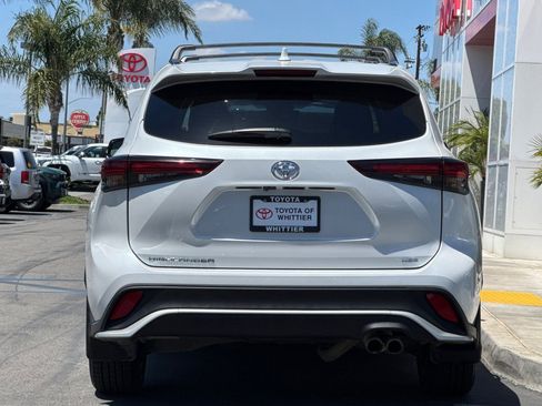 Certified 2024 Toyota Highlander XSE FWD image 6