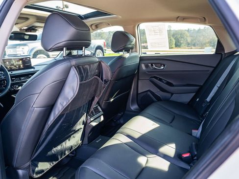 Used 2025 Honda Accord Touring image 17