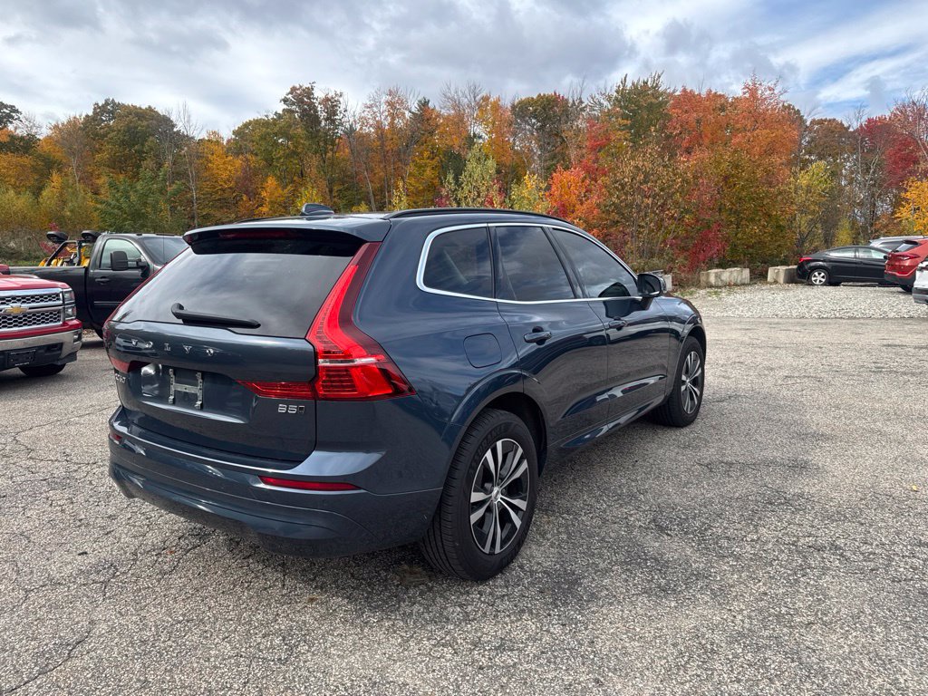 Used 2023 Volvo XC60 B5 Core AWD/4WD image 5