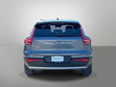 Used 2021 Volvo XC40 T4 Momentum w/ Premium Package image 25