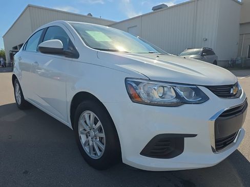 Used 2020 Chevrolet Sonic LT FWD image 3