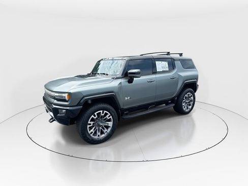 Used 2024 GMC Hummer EV 3X w/ LPO, Illumination Package AWD/4WD image 4