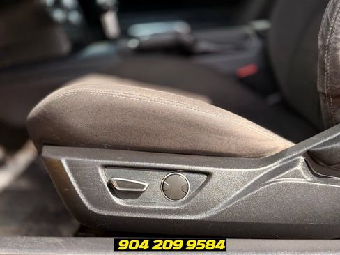Used 2017 Ford Mustang GT RWD image 16