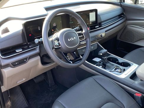 New 2026 Kia Carnival EX FWD image 12