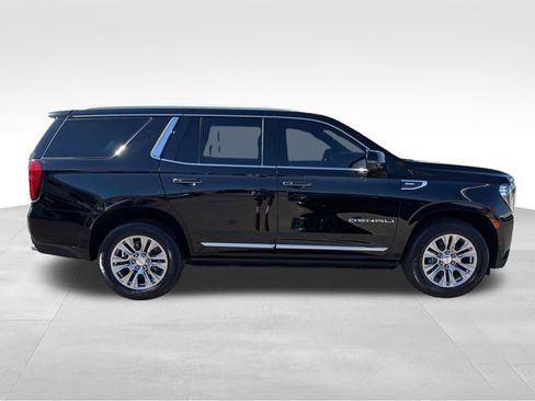 Used 2023 GMC Yukon Denali AWD/4WD image 8
