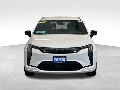 New 2027 Chrysler Pacifica Select AWD/4WD image 2