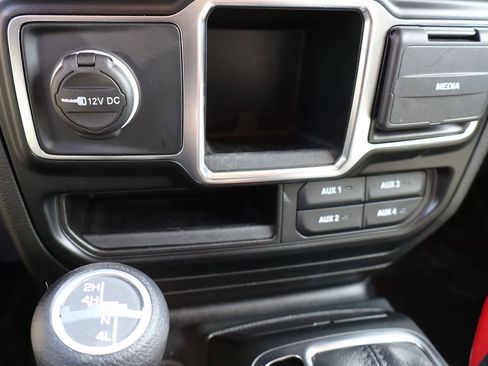 Used 2022 Jeep Wrangler Unlimited Sport image 25