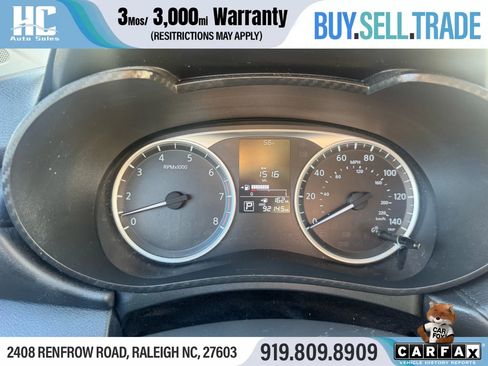 Used 2020 Nissan Versa S image 28