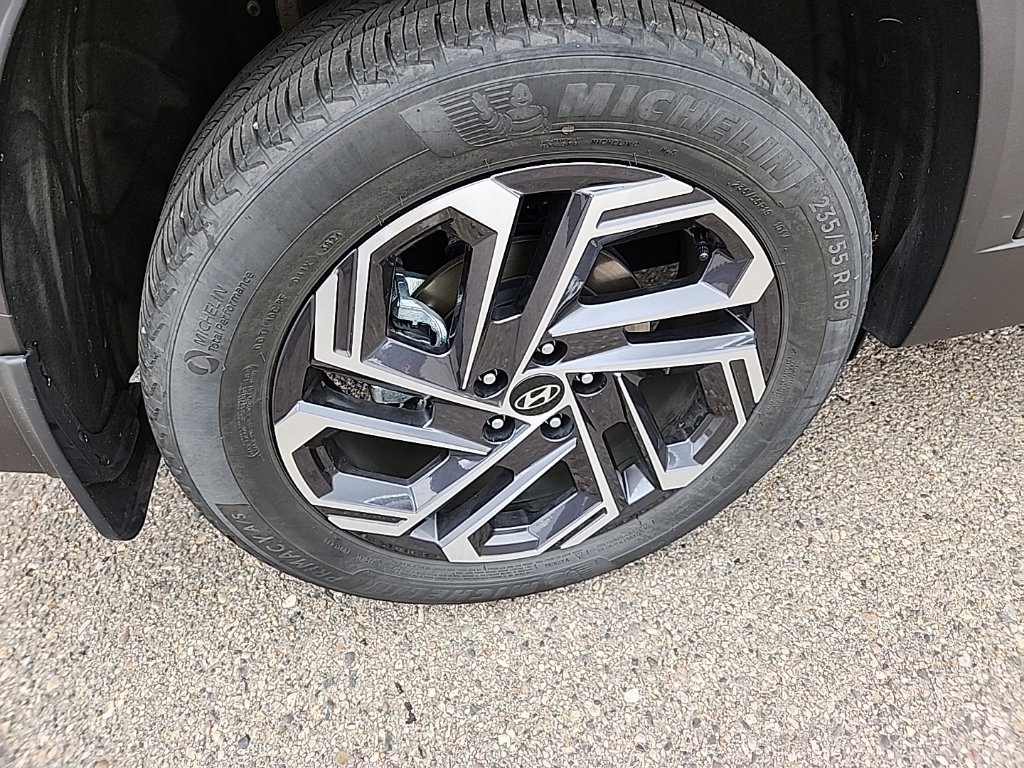 Used 2025 Hyundai Tucson Limited AWD/4WD image 47