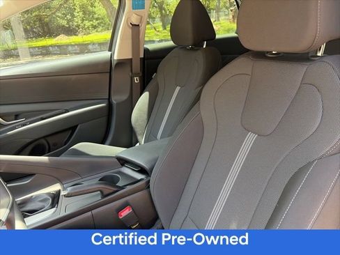 Certified 2026 Hyundai Elantra SE FWD image 9