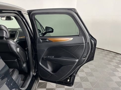 Used 2018 Lincoln MKC Reserve w/ Lincoln MKC Climate Package image 44