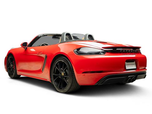 Used 2018 Porsche 718 Boxster GTS image 3