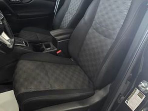 Used 2019 Nissan Rogue Sport SV w/ Technology Package image 14