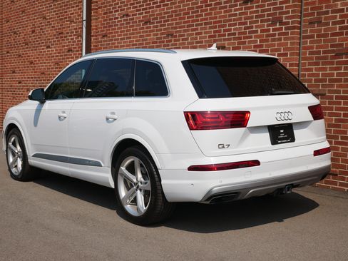 Used 2019 Audi Q7 3.0T Prestige w/ Prestige Package AWD/4WD image 3