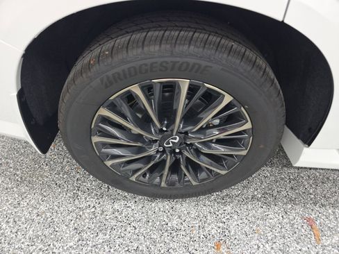 New 2026 INFINITI QX80 Autograph image 15