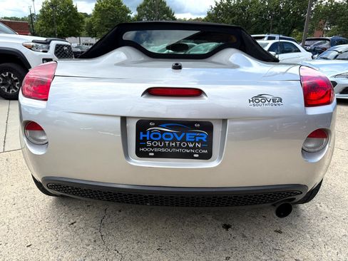 Used 2008 Pontiac Solstice Convertible image 4