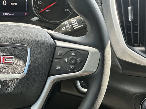 Used 2023 GMC Terrain SLT w/ LPO, Floor Liner Package FWD image 21