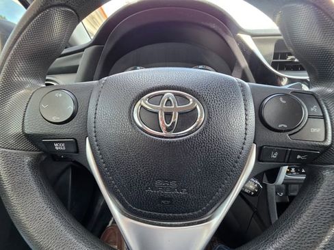 Used 2019 Toyota Corolla LE FWD image 20
