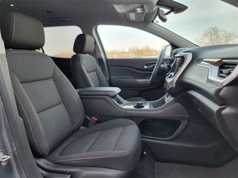 Used 2021 GMC Acadia SLE image 25