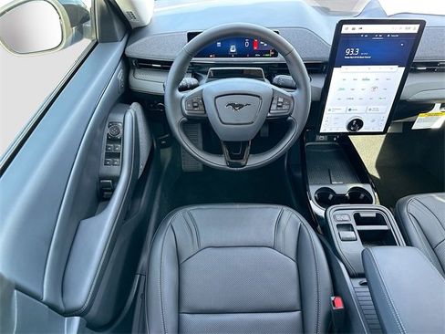 Used 2025 Ford Mustang Mach-E Premium image 23