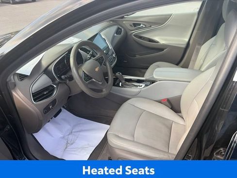 Used 2016 Chevrolet Malibu Premier w/ Driver Confidence Package II FWD image 8