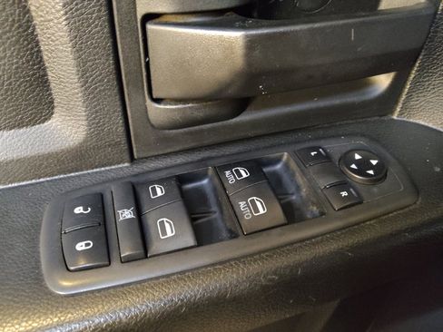 Used 2019 RAM 1500 Express w/ Express Value Package AWD/4WD image 27