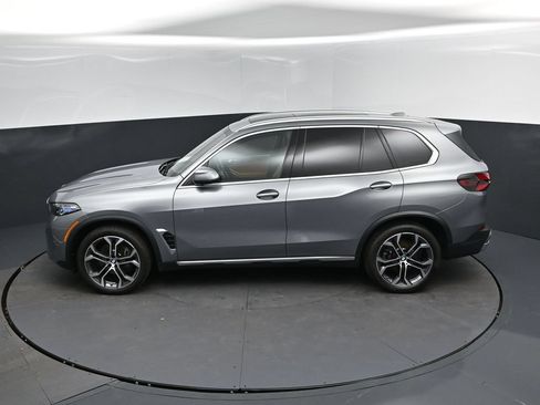 Certified 2026 BMW X5 sDrive40i w/ Climate Comfort Package RWD image 28