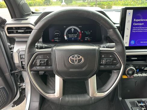 Used 2024 Toyota Tacoma TRD Off-Road w/ TRD Off Road Premium Package AWD/4WD image 29