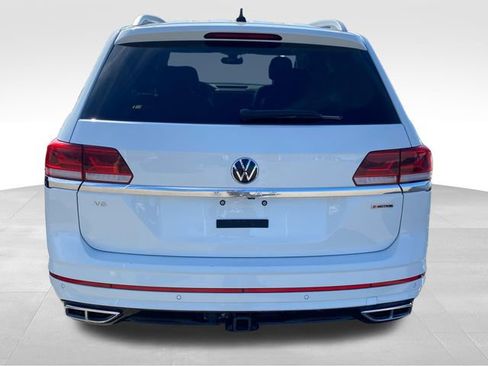 Used 2022 Volkswagen Atlas SEL Premium image 11