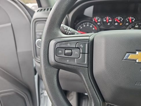 Used 2025 Chevrolet Silverado 1500 W/T image 12